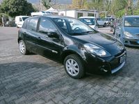 Usata Renault Clio III 75 CV (55 kW) 2011 Nero Utilitaria