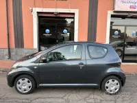 Usata Toyota Aygo Sol 68 CV (50 kW) 2009 Grigio Utilitaria