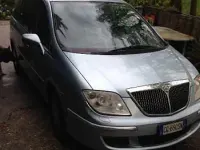 Usata Lancia Phedra 128 CV (94 kW) 2003 Monovolume