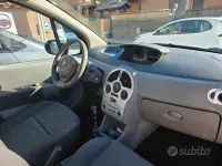 Usata Renault Modus 75 CV (55 kW) 2011 Nero Monovolume