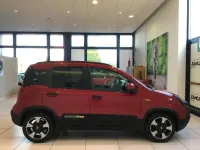Nuova Fiat Panda Cross Cross 65 CV (47 kW) 2026 Rosso Utilitaria