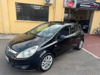 Usata Opel Corsa 90 CV (66 kW) 2009 Nero Utilitaria