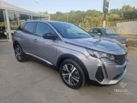 Usata Peugeot 3008 Allure 131 CV (96 kW) 2023 Argento SUV