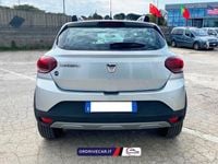 Usata Dacia Sandero Essentiel 100 CV (73 kW) 2022 Giallo Utilitaria