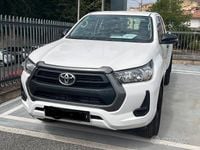 Usata Toyota HiLux 150 CV (110 kW) 2023 Bianco Pick-up