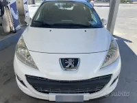 Usata Peugeot 207 68 CV (50 kW) 2011 Bianco Berlina