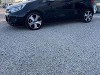 Usata Kia Rio 90 CV (66 kW) 2014 Nero Berlina