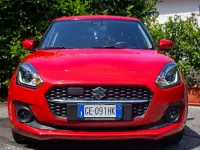Usata Suzuki Swift Cool 83 CV (61 kW) 2021 Rosso Utilitaria
