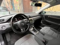 Usata VW Passat 105 CV (77 kW) 2013 Grigio Station wagon