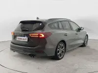 Usata Ford Focus ST 116 CV (85 kW) 2024 Grigio scuro Station wagon