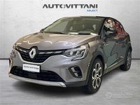 Usata Renault Captur Techno 145 CV (106 kW) 2023 Grigio scuro SUV