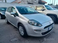 Usata Fiat Punto Lounge 69 CV (50 kW) 2014 Grigio Utilitaria