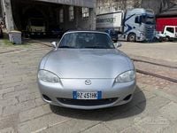 Usata Mazda MX5 110 CV (80 kW) 2002 Argento Cabrio