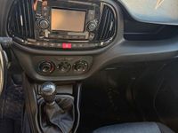 Usata Fiat Doblò 105 CV (77 kW) 2016 Bianco Monovolume