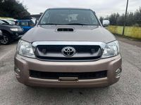 Usata Toyota HiLux 171 CV (125 kW) 2011 Oro Pick-up