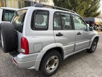 Usata Suzuki Grand Vitara 128 CV (94 kW) 2000 Grigio SUV