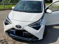 Usata Toyota Aygo 69 CV (50 kW) 2019 Bianco Utilitaria