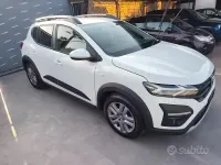 Usata Dacia Sandero Stepway 101 CV (74 kW) 2022 Bianco Berlina
