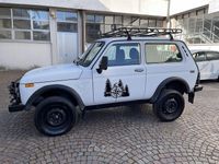 Usata Lada niva 82 CV (60 kW) 2010 Bianco SUV