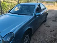 Usata Mercedes E220 150 CV (110 kW) 2002 Berlina