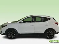 Usata MG ZS Luxury 111 CV (81 kW) 2023 Bianco SUV