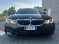 Usata BMW 320 Sport Line 163 CV (119 kW) 2022 Black sapphire metallic Station wagon