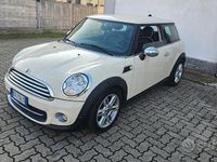 Usata Mini Cooper D 2013 Bianco Utilitaria