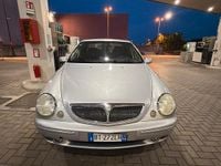 Usata Lancia Lybra 103 CV (75 kW) 2001 Grigio Berlina