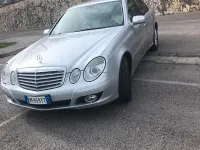 Usata Mercedes E200 184 CV (135 kW) 2007 Grigio Berlina