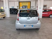 Usata Daihatsu Sirion 87 CV (63 kW) 2007 Argento Utilitaria