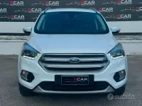 Usata Ford Kuga Vignale 150 CV (110 kW) 2017 Bianco SUV