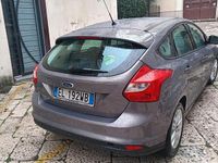 Usata Ford Focus 105 CV (77 kW) 2012 Marrone Berlina