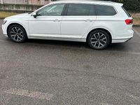 Usata VW Passat 150 CV (110 kW) 2019 Bianco Station wagon