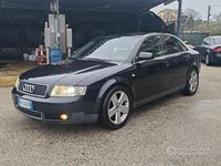 Begagnad Audi A4 130 HK (95 kW) 2001 Blå Sedan