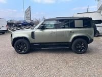 Usata Land Rover Defender SE Dynamic 200 CV (147 kW) 2025 Verde metallizzato SUV