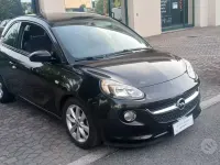 Usado Opel Adam Glam 87 CV (63 kW) 2015 Negro Utilitario