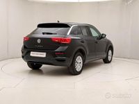Usata VW T-Roc Style 116 CV (85 kW) 2018 Nero SUV