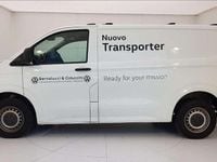 Usata VW T7 150 CV (110 kW) 2025 Bianco pastello Furgone