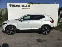 Usata Volvo XC40 Core 129 CV (94 kW) 2022 Crystal white SUV