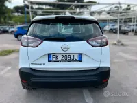 Usata Opel Crossland Innovation 75 CV (55 kW) 2017 Bianco SUV