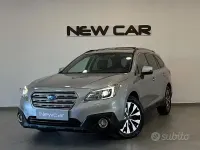 Usata Subaru Outback 150 CV (110 kW) 2015 Grigio Station wagon