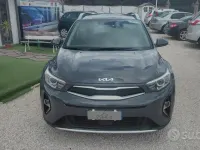 Begagnad Kia Stonic Style 82 HK (60 kW) 2022 Grå SUV