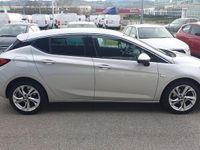 Usata Opel Astra Business Elegance 105 CV (77 kW) 2020 Argento Berlina