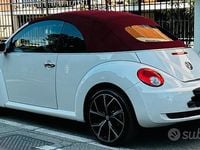 Usata VW New Beetle 105 CV (77 kW) 2010 Bianco Utilitaria