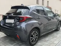 Usata Toyota Yaris Hybrid Trend 92 CV (67 kW) 2021 Berlina