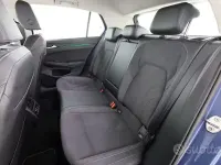 Usata VW Golf VIII 150 CV (110 kW) 2025 Anemone blue Berlina