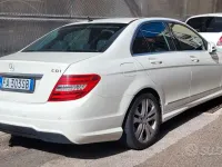 Usata Mercedes C200 122 CV (89 kW) 2012 Bianco Berlina