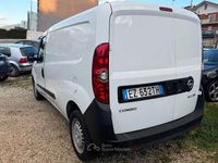 Usata Opel Combo 90 CV (66 kW) 2015 Bianco Monovolume