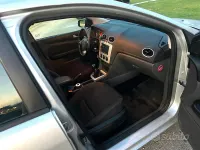 Usata Ford Focus 116 CV (85 kW) 2007 Grigio Station wagon