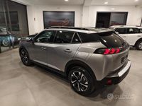 Usata Peugeot 2008 Allure 110 CV (80 kW) 2021 Grigio SUV